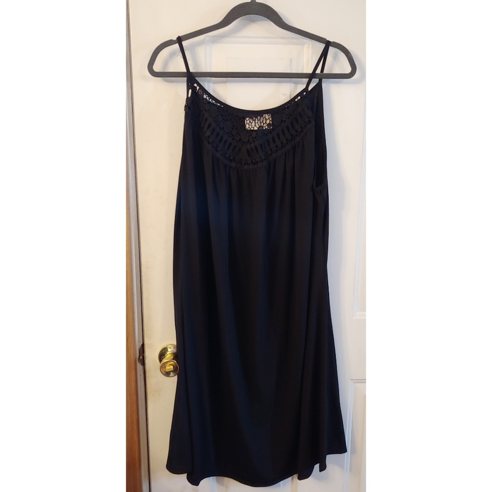 Black trapeze dress
